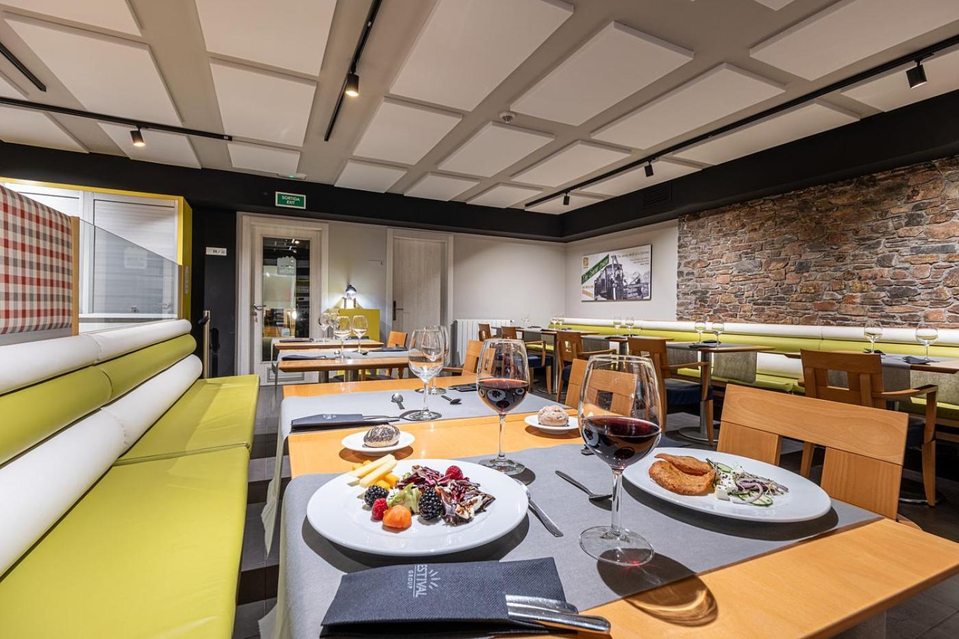 Hotel Cristina Пас де ла Каса Екстериор снимка